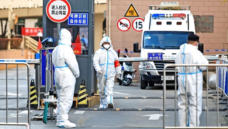 Chinese Official Apologises After Woman Miscarries Outside Lockdown Hospital