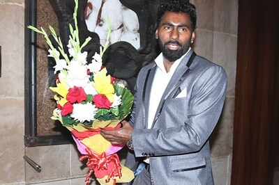 Indian Cricketer Parvinder Awana Manhandled in Noida