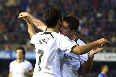 Valencia thrash Levante in Copa first leg