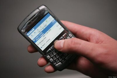 Teens migrating to Twitter, complain about too much drama on Facebook