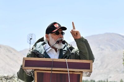 India Bringing Modern Technology from Around The World for Its Armed Forces, Says PM Modi in Ladakh