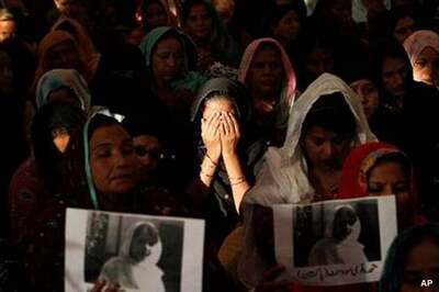 Shooting of Pakistan girl activist sparks outrage