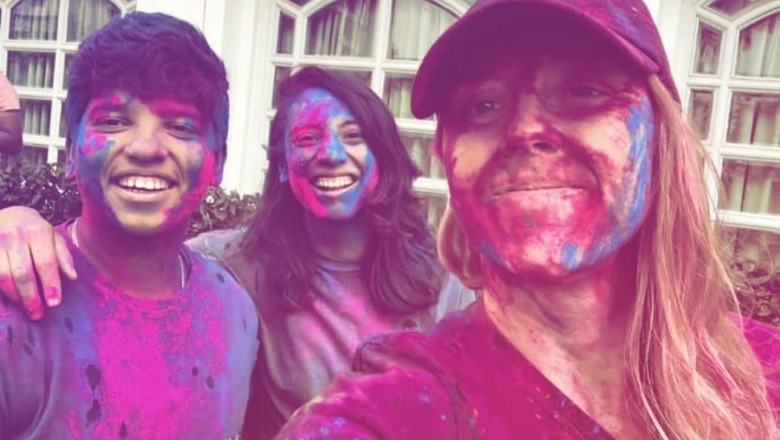 WPL 2023: Smriti Mandhana, Richa Ghosh and Heather Knight Celebrate Holi Painted in Colours, See Pic