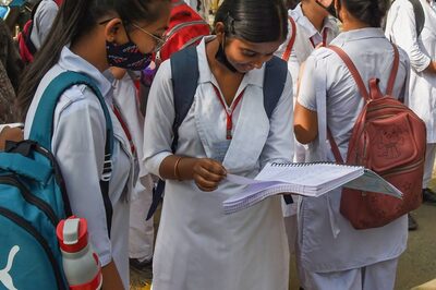 What is Pakistan's Paper Shortage & How is it Impacting Academic Year