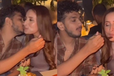 Munawar Faruqui Kisses 2nd Wife Mehzabeen After Khanzaadi's Shocking Comment About Their Marriage | Watch