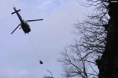 United Airlines flight diverted to remote Midway Island due to odour