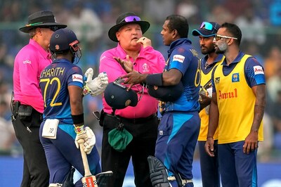 'Absolutely Pathetic': Gautam Gambhir, Dale Steyn And Others React to Angelo Mathews' Time-out Dismissal