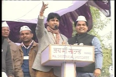 Kumar Vishwas says he never had an affair with any AAP female member, blames rivals and media