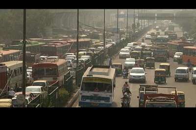 Congress slams Delhi government's 'odd and even' formula for plying of vehicles, BJP terms it 'half-baked'