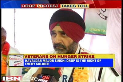 Pressure mounts on Modi govt over One Rank One Pension, another Army veteran on fast-unto-death takes ill