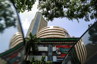 Sensex Surrenders Early Gains as it Ends 63 Points Lower, Nifty Ends at 9,029