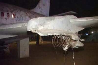 Mumbai: Wing of toy aircraft falls on kid, kills him | Watch