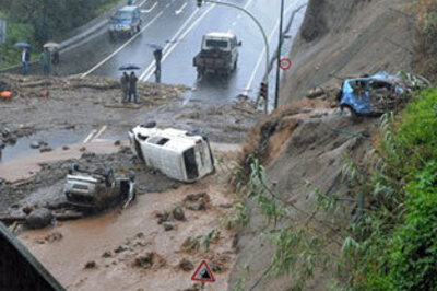 Storm in Bengal, Bihar; 77 killed
