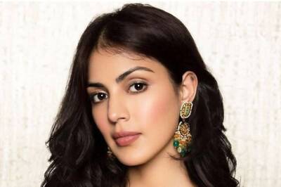 Rhea Chakraborty 'Heartbroken' to See the Condition of Women and Minorities in Afghanistan