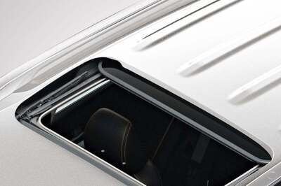 Kia Sonet G1.2 HTK+ Gets Electric Sunroof, Priced at Rs 9.76 Lakh