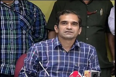 FTII row escalates after students' arrest, director alleges he was tortured