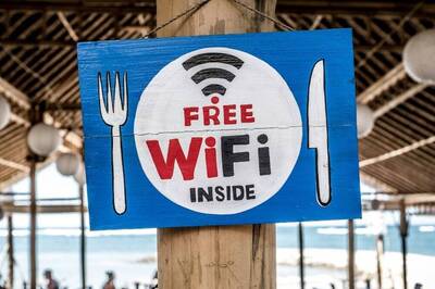 Apple Wants Users To Feel Safe While Using Public Wi-Fi In Cafe And Airports: Here’s How