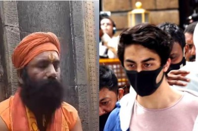 As Aryan Khan Reaches Mannat, Priest Chants Hanuman Chalisa; Watch Video