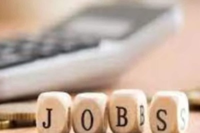 Economic Survey Reveals Skill Gap Crisis; 1 in 2 Indian Graduates Unfit for Employment