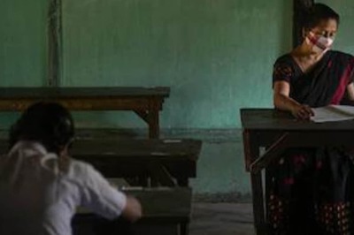 Teacher's Day 2022: Desi Twitter Shows Appreciation to Gurus With Memes