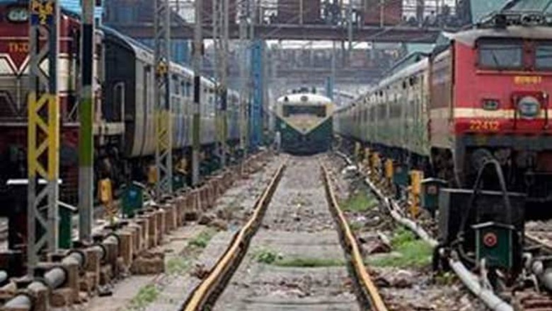 Four coaches of Lalkuan Express gets derailed in Lucknow