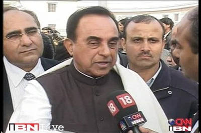 Name BJP ministers who regret Modi remark: Swamy to Tharoor
