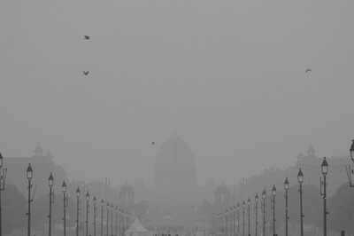 Delhi Pollution: Improvement in Annual PM2.5 Levels Since 2015-17 Halted in 2023, Says CSE Report