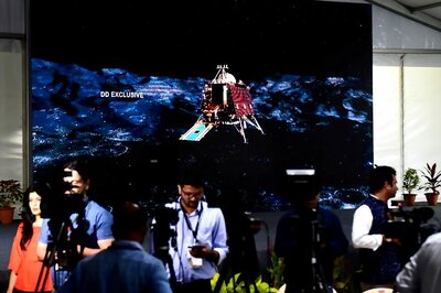 Chandrayaan 2 LIVE Updates: It's Difficult to Establish Link Again, Say ISRO Experts Hrs After Locating Lander Vikram