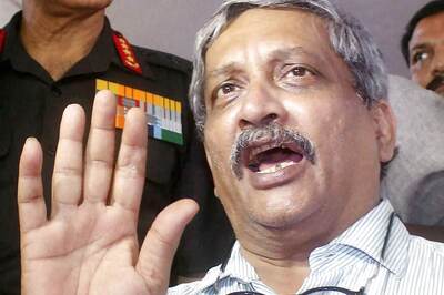 Mindset of Suspicion in Def Min Needs to be Removed: Parrikar