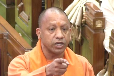 Those Who Weaken Democracy Can’t Observe ‘Satyagraha’: Adityanath’s Dig at Cong