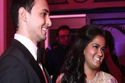 Salman Khan shares the first pictures of newly-weds Arpita Khan and Aayush Sharma at their Mumbai reception