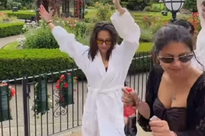 Video of Women Dancing in Bathrobes on Rooftop Goes Viral, Their Age Will Surprise You | WATCH