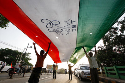 Protests Force Trinamool Leader to Return Rs 2.25 Lakh 'Cut Money'