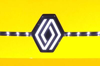 Renault-Nissan Worker Union Sign Interim Peace Deal to Try Out Social Distancing on Shop Floor