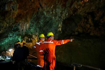 'Hang in There!' Chilean Miner Who Was Trapped Underground for 69 days​ Tells Thai Boys