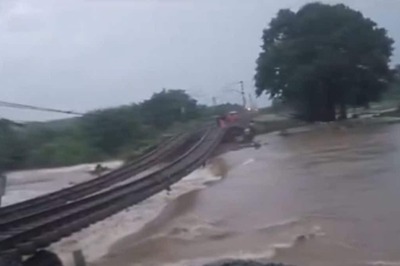 Telangana Deluge: 2 Women Killed In Wall Collapse In Rain Fury; CM Chairs Emergency Review Meeting
