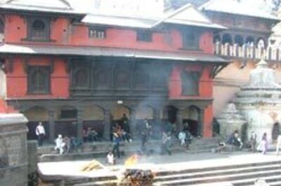Pashupatinath priests under probe