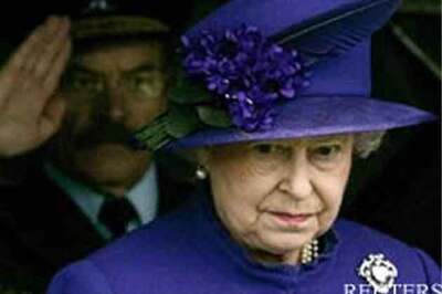 London: Queen prepares to mark 60 years on throne