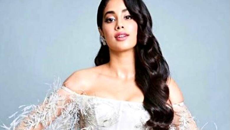 This is Why Janhvi Kapoor Calls Herself 'Superstitious' and 'Old Fashioned'