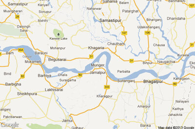 Man allegedly kills mother and brother, flees