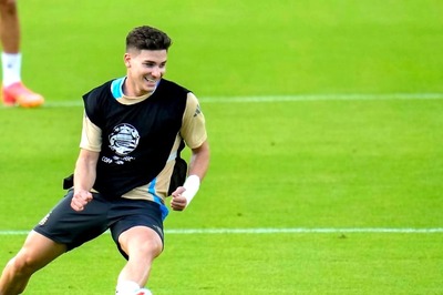 Arsenal Look to Rope in Julian Alvarez Amid Talks of Striker's Departure from Manchester City