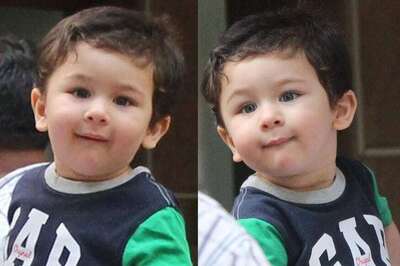 Taimur Ali Khan Wins Hearts Yet Again, Teases the Paparazzi With His Adorable Antics; See Pics