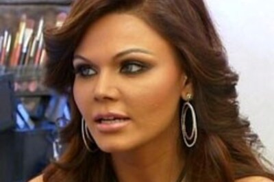 Hyd police forces Rakhi Sawant exit
