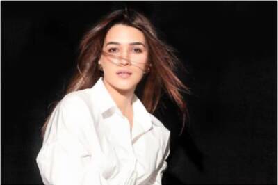 Covid-19 Positive Kriti Sanon Revisits This Sushant Singh Rajput Film in Quarantine