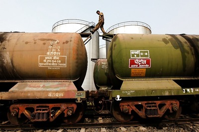 India's November Crude Imports Mark Biggest Decline in Nearly Four Years
