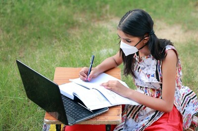 DU Students Form Telegram Group to Cheat in Open Book Exam, Varsity Approaches Messaging Site