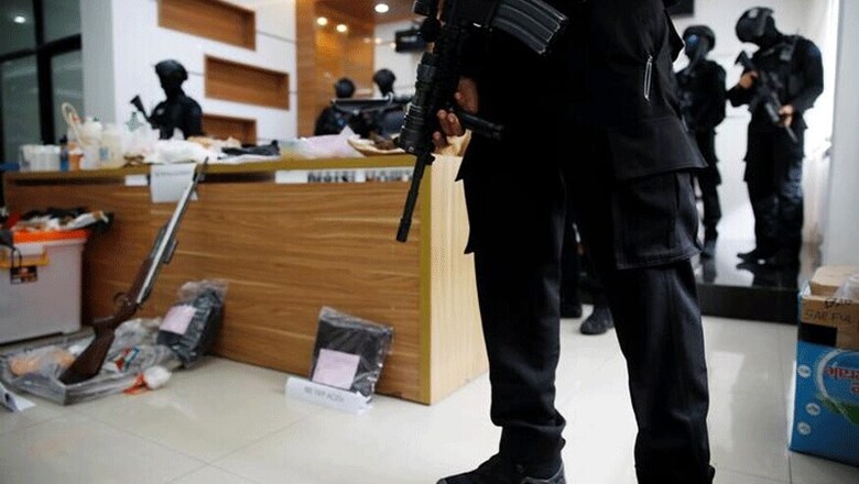 Indonesian Police Shoot Dead Two Terror Suspects