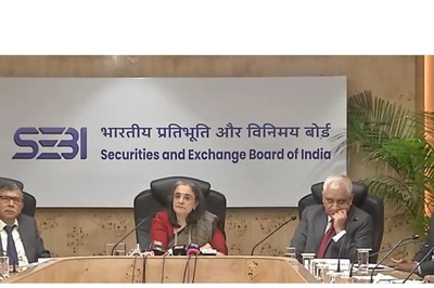 'You Really Think Sebi Is Dumb?' Chairperson Madhabi Puri Buch Warns Finfluencers, Algo Traders