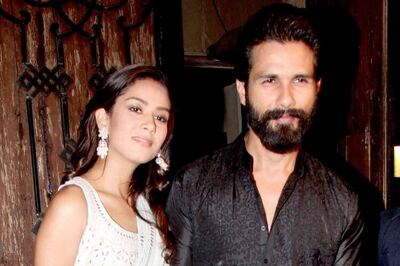 Snapshot: Shahid Kapoor-Mira Rajput make for a stunning couple as they attend Anil Kapoor's Diwali bash