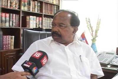 Moily rules out rollback in petrol, diesel hike